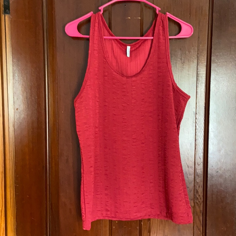 Medium Maroon Cole Daniel shirt.